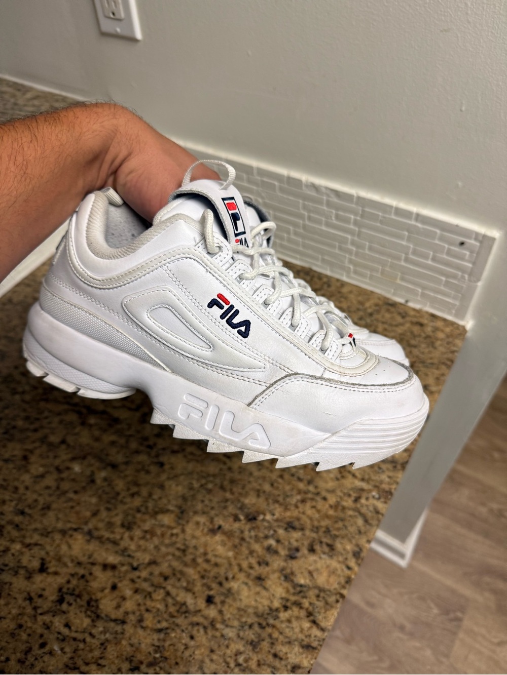 Fila Disruptor II Premium Athletic Sneaker White Logo Womens Size 9 Used